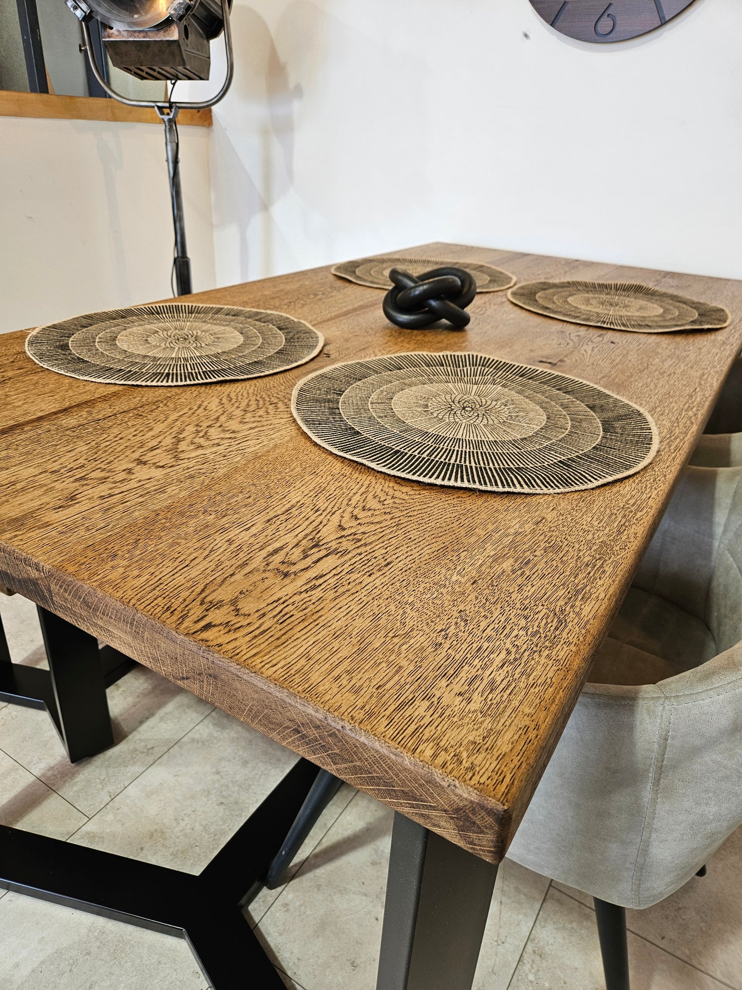 Solid oak dining table|UK Made - DK Fabrications