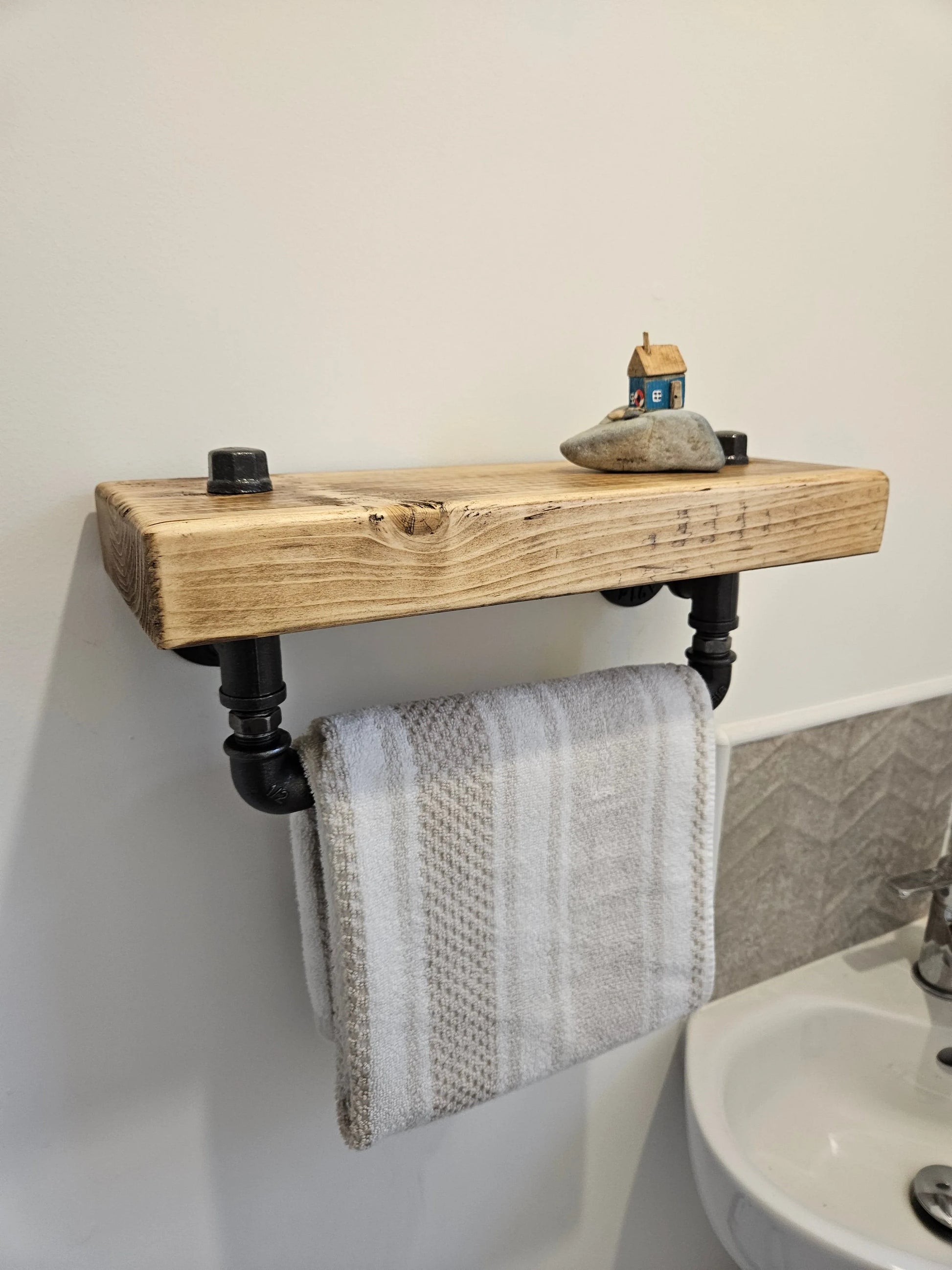 Rustic Towel Holder – Wooden & Metal Bathroom Accessory - DK Fabrications