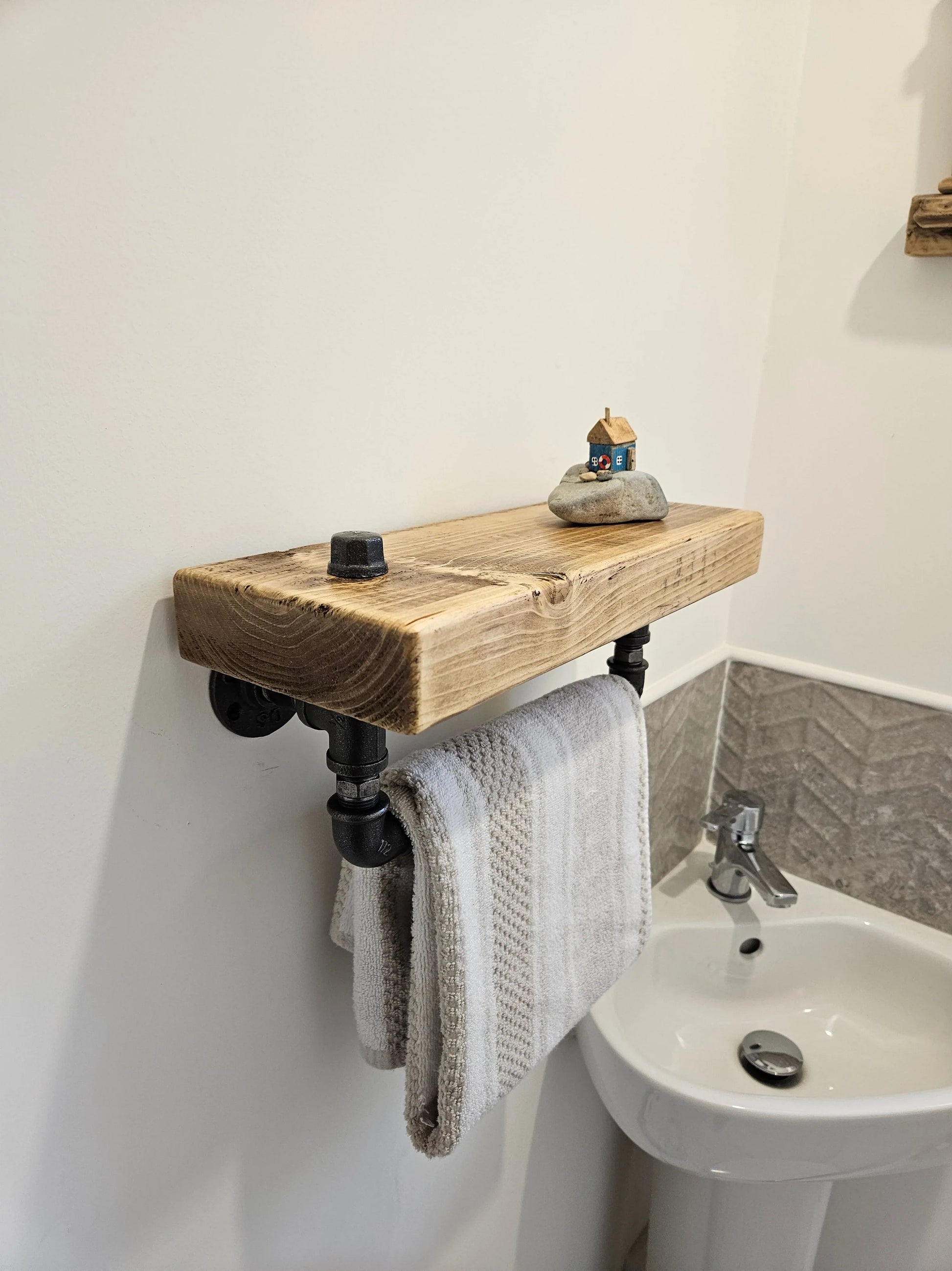 Rustic Towel Holder – Wooden & Metal Bathroom Accessory - DK Fabrications
