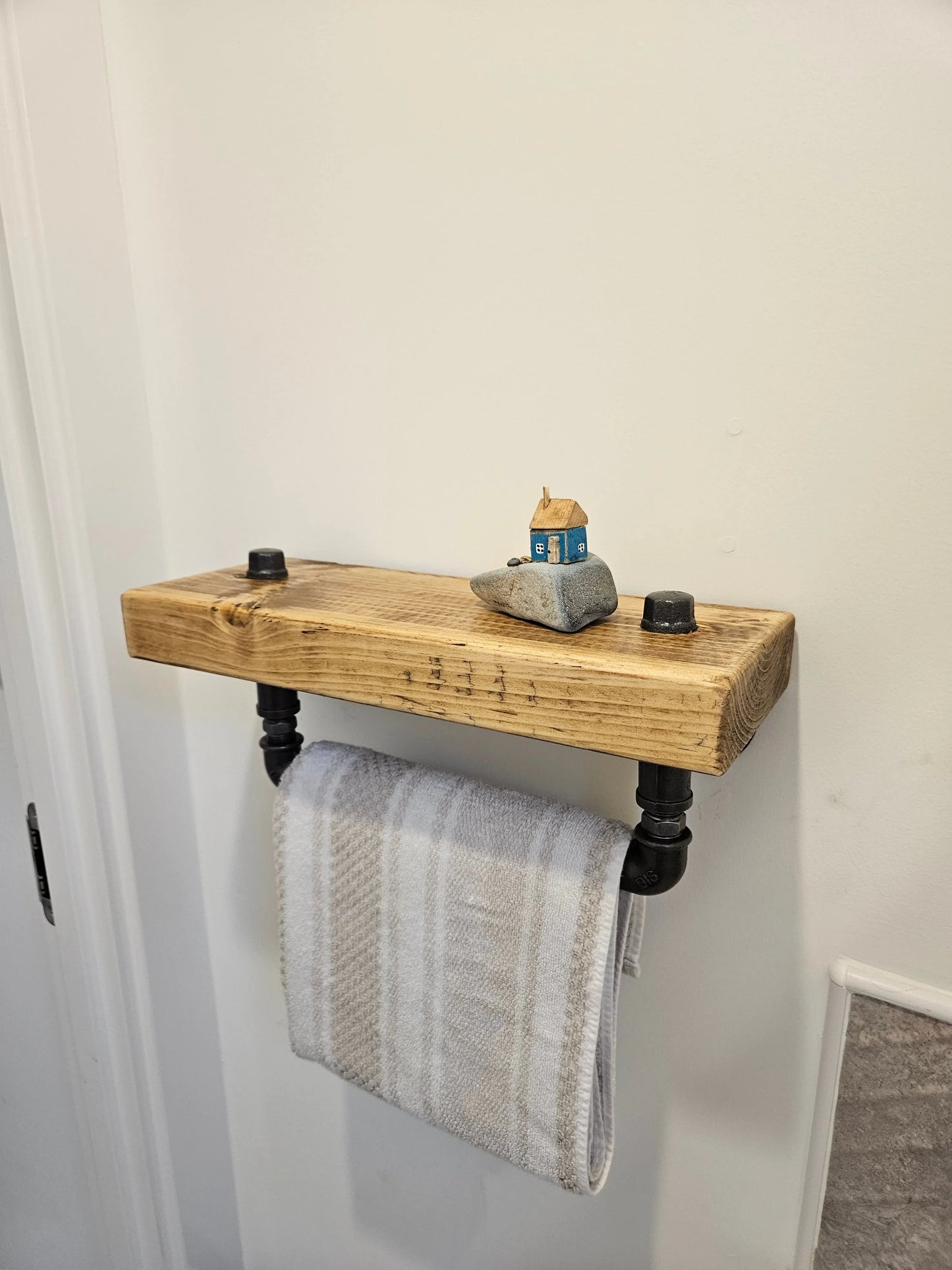 Rustic Towel Holder – Wooden & Metal Bathroom Accessory - DK Fabrications