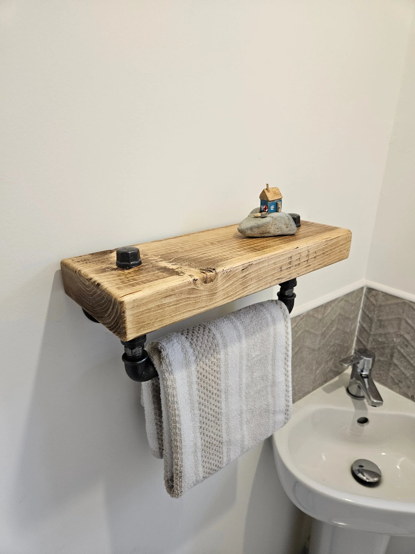 Rustic Towel Holder – Wooden & Metal Bathroom Accessory - DK Fabrications