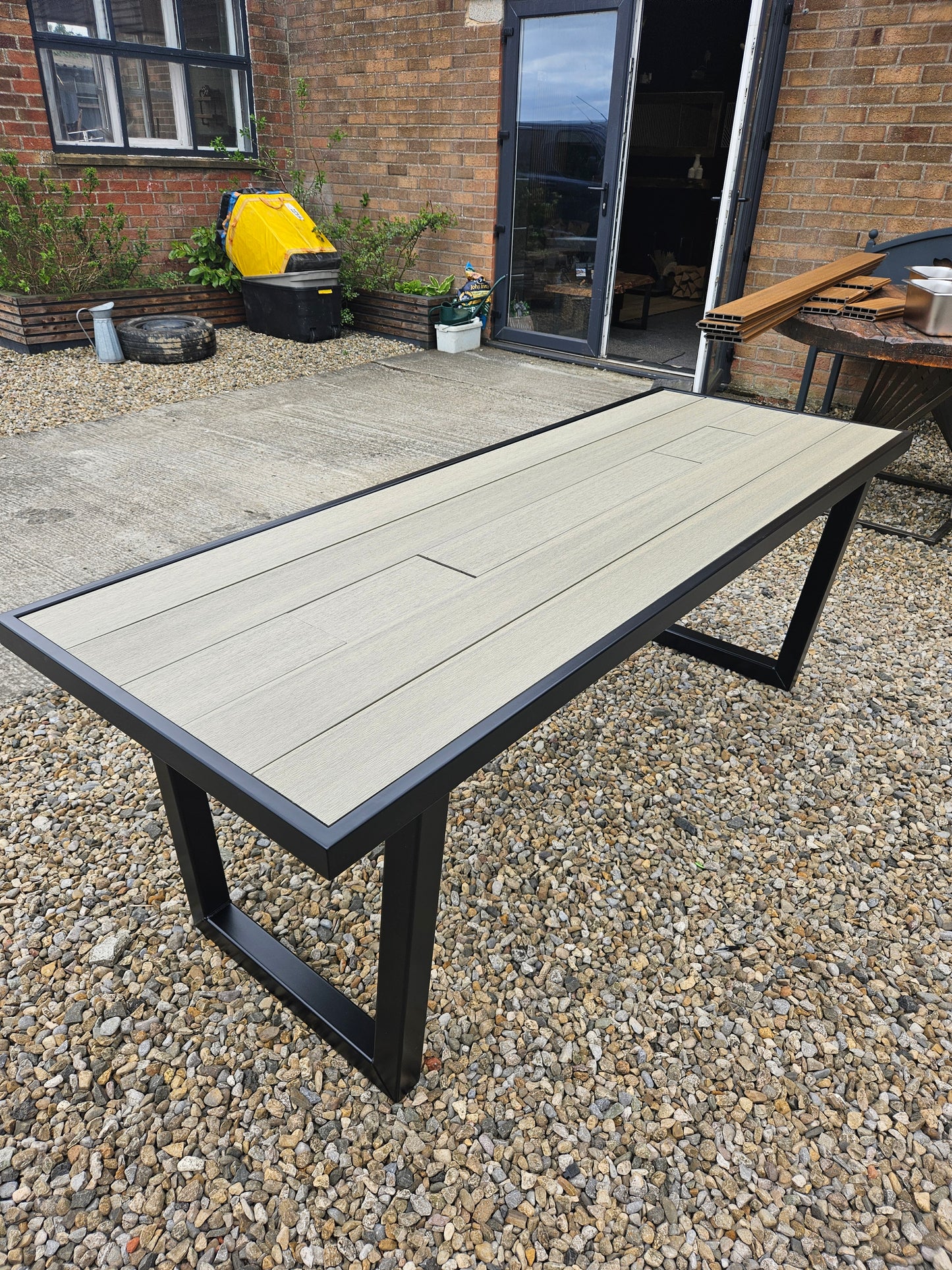 Outdoor dining table/prosecco table